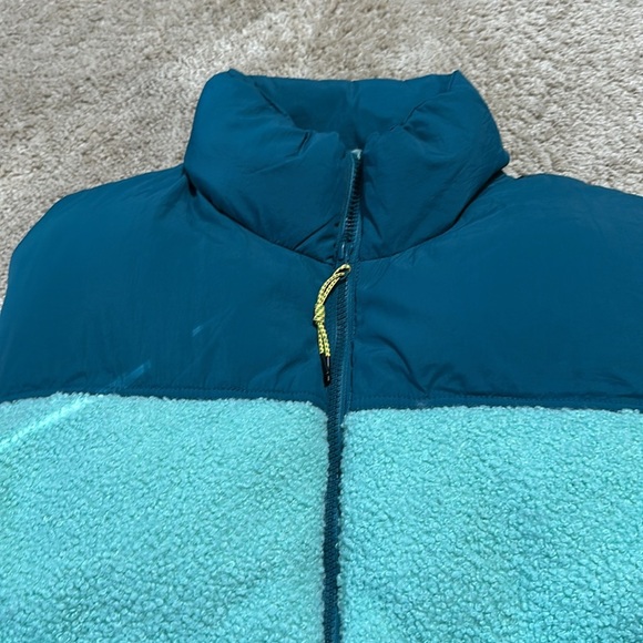 Wild Fable teal mint green puffer Sherpa oversized vest | women’s M NWT - Picture 2 of 6
